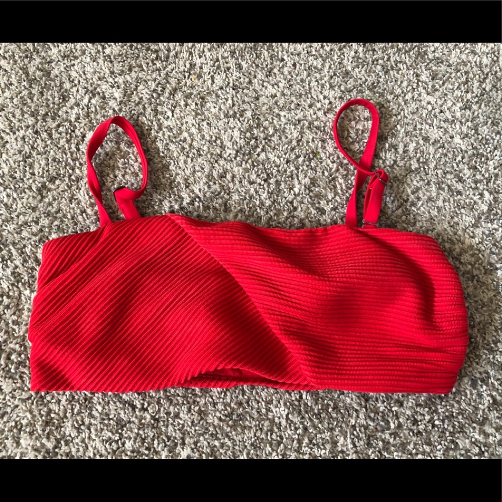 Bandeau bikini top with removable straps